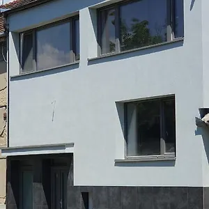 Small Denisa Business Apartmán